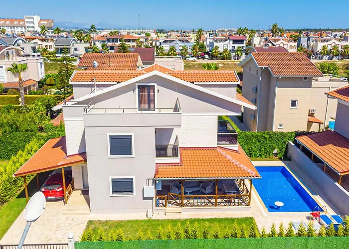 Paradise Town Majesty Villa *