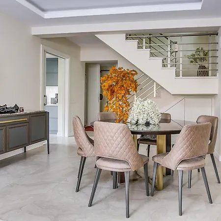 Paradise Town Majesty Villa