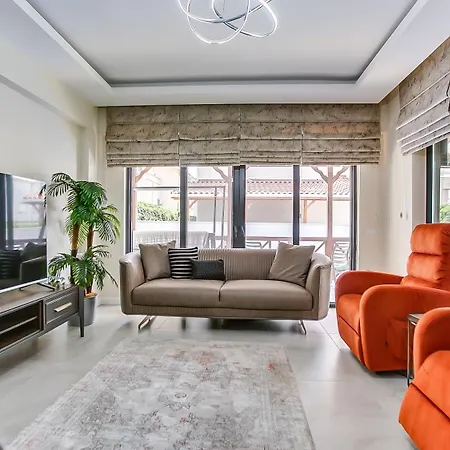 Paradise Town Majesty Villa