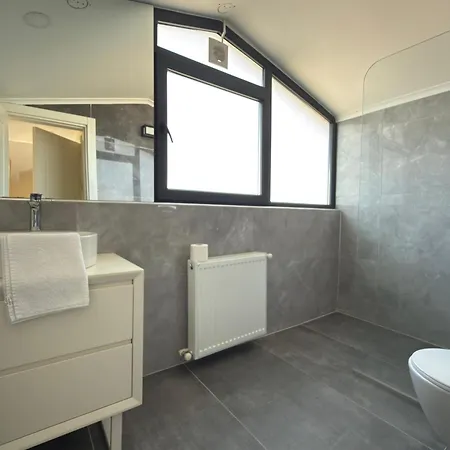 Paradise Town Majesty Villa