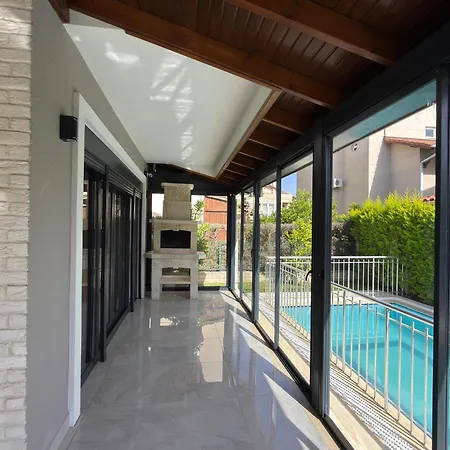 Paradise Town Majesty Villa