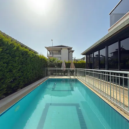 Paradise Town Majesty Villa *