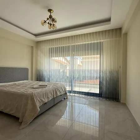 Paradise Town Majesty Villa *